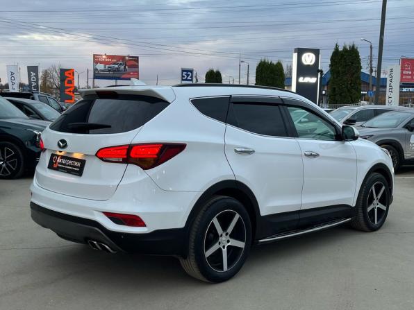 Hyundai Santa Fe III Рестайлинг с пробегом 2018 года, цена 2 390 000 рублей, 122000 км, внедорожник, Автокод Объявления