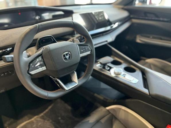 Новый Changan UNI-V I 2024 года, цена 3 065 000 рублей, лифтбек, Автокод Объявления