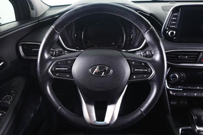 Hyundai Santa Fe IV с пробегом 2019 года, цена 2 859 000 рублей, 139383 км, внедорожник, Автокод Объявления