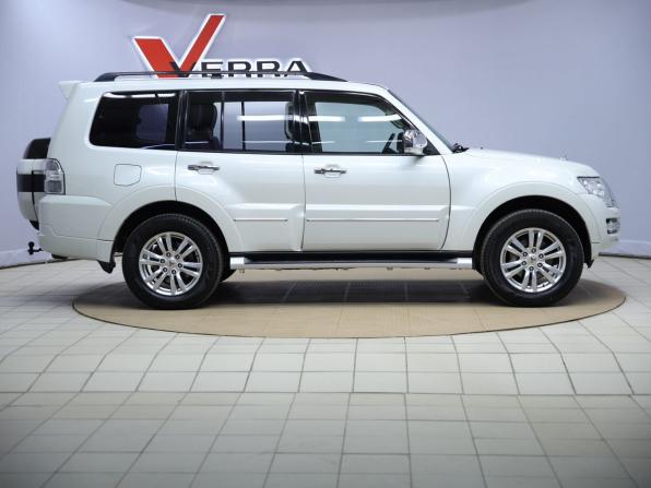 Mitsubishi Pajero IV Рестайлинг 2 с пробегом 2019 года, цена 3 730 000 рублей, 48254 км, внедорожник, Автокод Объявления