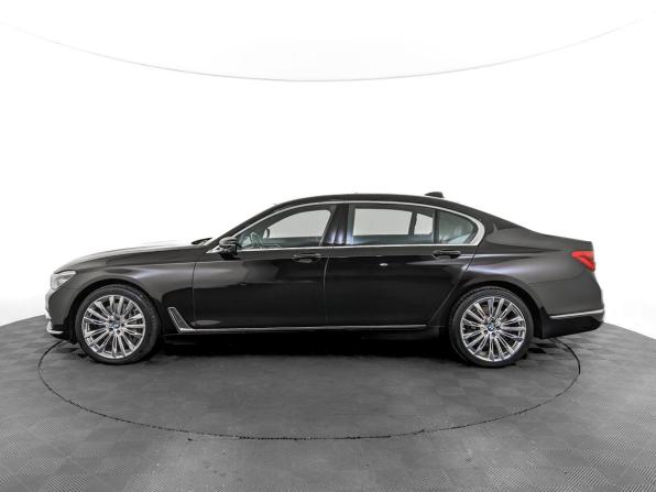 BMW 7 серии VI (G11/G12) с пробегом 2017 года, цена 3 720 000 рублей, 117899 км, седан, Автокод Объявления
