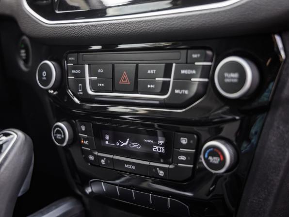 Geely Emgrand X7 I Рестайлинг 2 с пробегом 2019 года, цена 1 328 000 рублей, 36760 км, внедорожник, Автокод Объявления