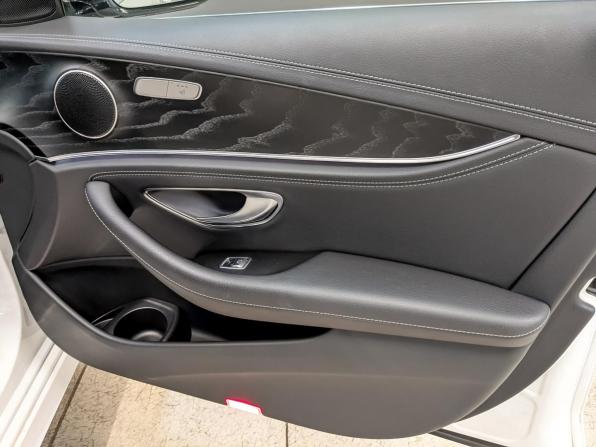 Mercedes-Benz E-Класс V (W213 S213 C238) Рестайлинг с пробегом 2022 года, цена 4 790 000 рублей, 43896 км, седан, Автокод Объявления
