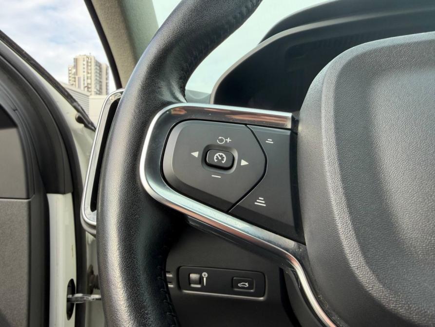 Volvo XC40 I Санкт-Петербург  - изображение 18
