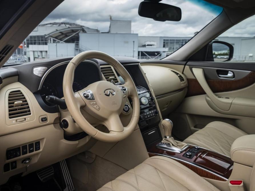 Infiniti QX70 Москва  - изображение 14