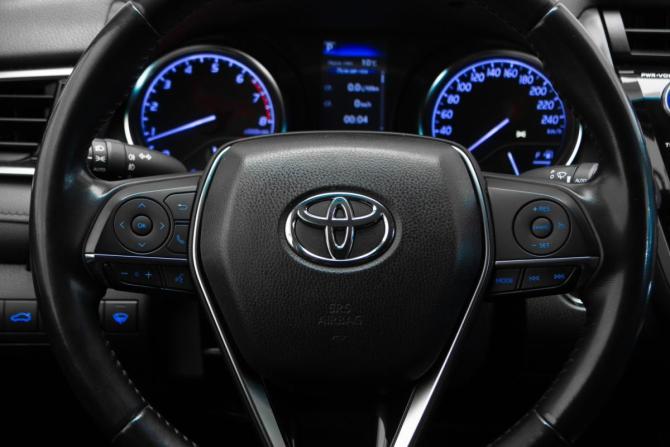 Toyota Camry VIII (XV70) с пробегом 2019 года, цена 2 149 000 рублей, 199999 км, седан, Автокод Объявления
