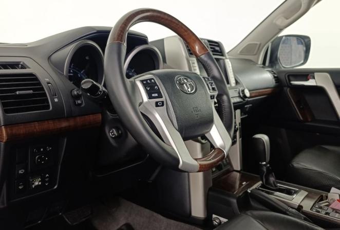 Toyota Land Cruiser Prado 150 Series с пробегом 2010 года, цена 2 450 000 рублей, 245275 км, внедорожник, Автокод Объявления