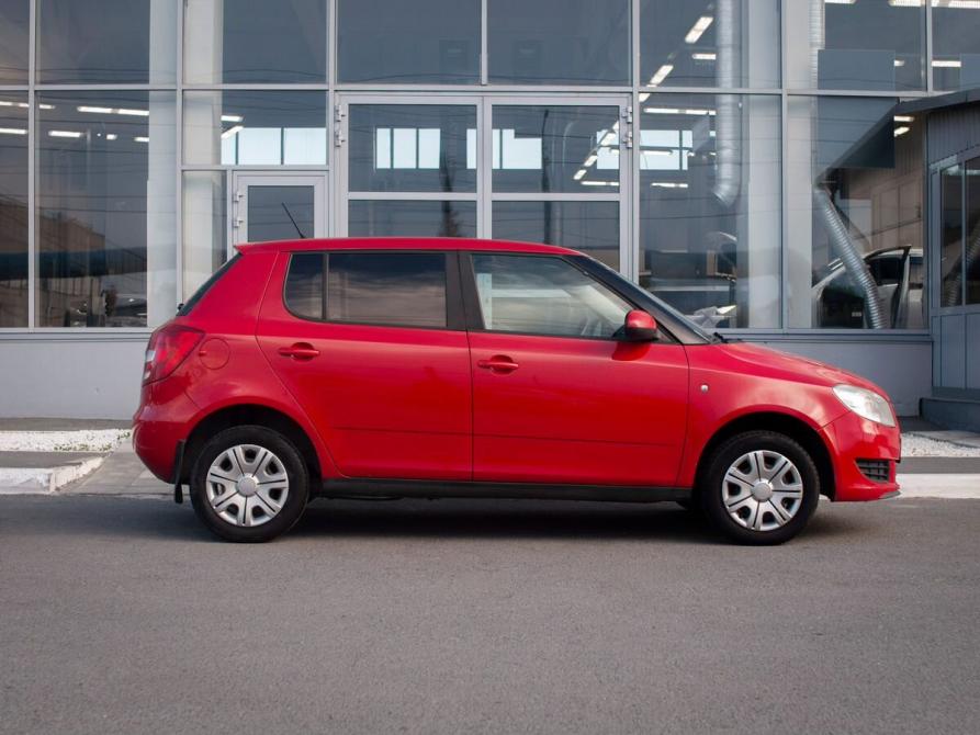 Skoda Fabia II Рестайлинг Курган  - изображение 8