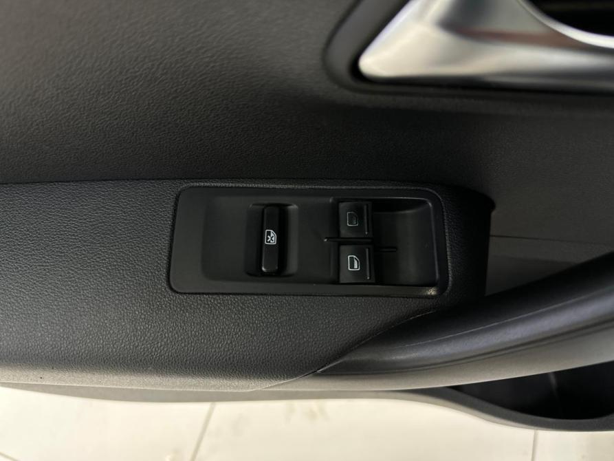Volkswagen Polo V Рестайлинг Санкт-Петербург  - изображение 14