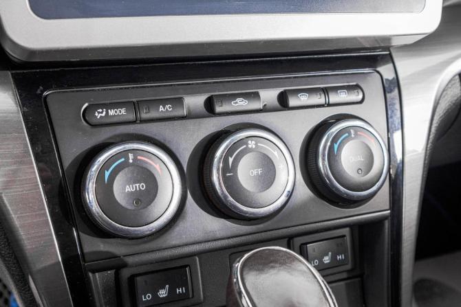 Mazda 6 II (GH) с пробегом 2009 года, цена 999 000 рублей, 300000 км, седан, Автокод Объявления