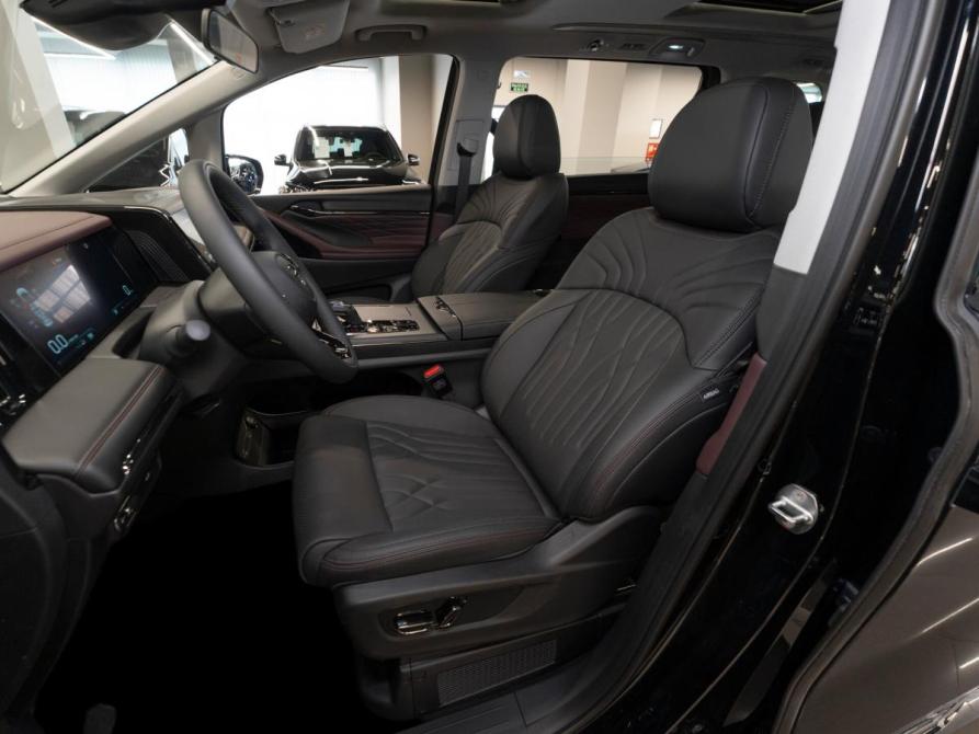 GAC Trumpchi M8 II Москва  - изображение 9