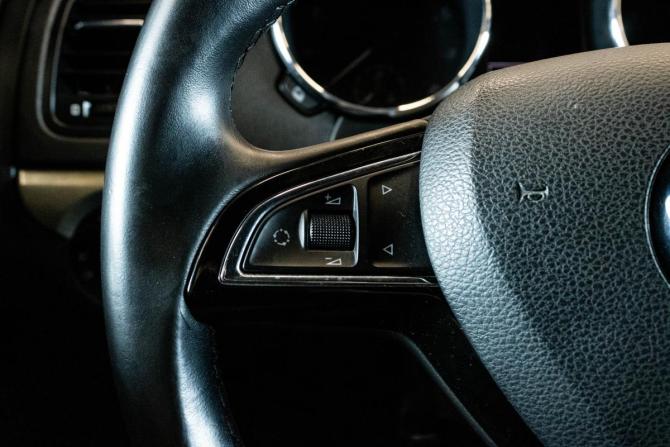 Skoda Yeti I Рестайлинг с пробегом 2014 года, цена 1 079 000 рублей, 194872 км, внедорожник, Автокод Объявления