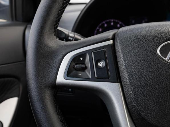 Hyundai Solaris I с пробегом 2012 года, цена 845 000 рублей, 188726 км, седан, Автокод Объявления