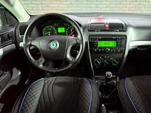 Skoda Octavia II (A5) с пробегом 2007 года, цена 470 000 рублей, 294231 км, лифтбек, Автокод Объявления