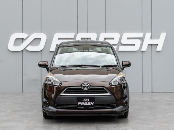 Toyota Sienta II с пробегом 2015 года, цена 1 525 000 рублей, 39767 км, компактвэн, Автокод Объявления