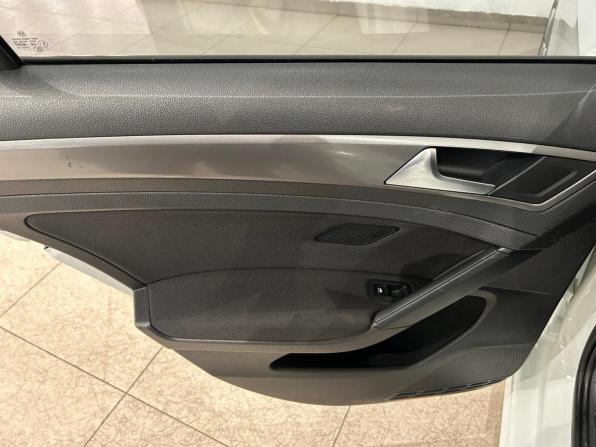 Volkswagen Golf VII с пробегом 2013 года, цена 929 000 рублей, 192155 км, хэтчбек, Автокод Объявления