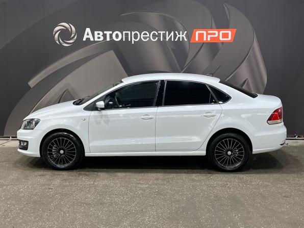 Volkswagen Polo V Рестайлинг с пробегом 2018 года, цена 990 000 рублей, 152200 км, седан, Автокод Объявления