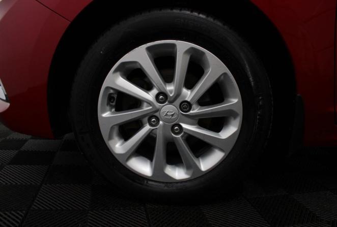 Hyundai Solaris I Рестайлинг с пробегом 2017 года, цена 1 430 000 рублей, 114356 км, седан, Автокод Объявления
