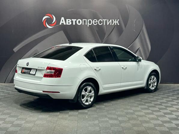Skoda Octavia III (A7) Рестайлинг с пробегом 2017 года, цена 1 520 000 рублей, 165287 км, лифтбек, Автокод Объявления