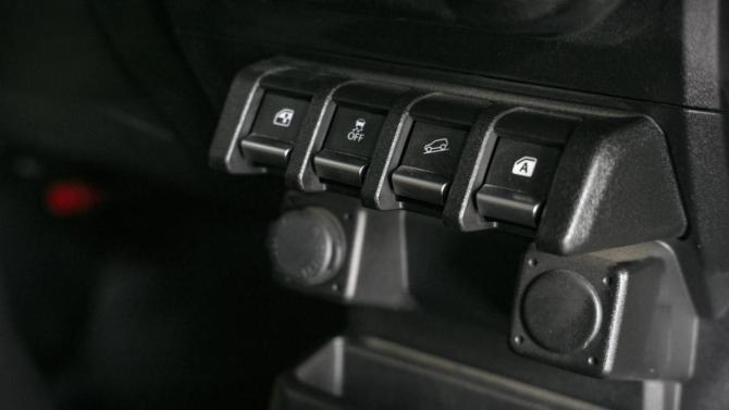 Suzuki Jimny IV с пробегом 2020 года, цена 2 349 000 рублей, 7709 км, внедорожник, Автокод Объявления