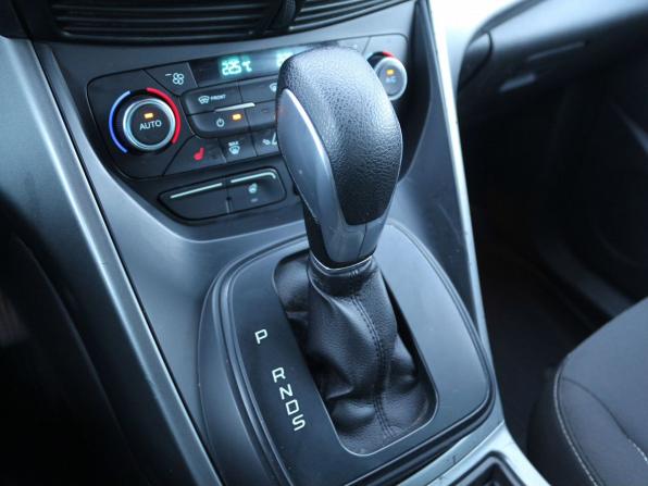 Ford Kuga II Рестайлинг с пробегом 2017 года, цена 1 290 000 рублей, 169348 км, внедорожник, Автокод Объявления