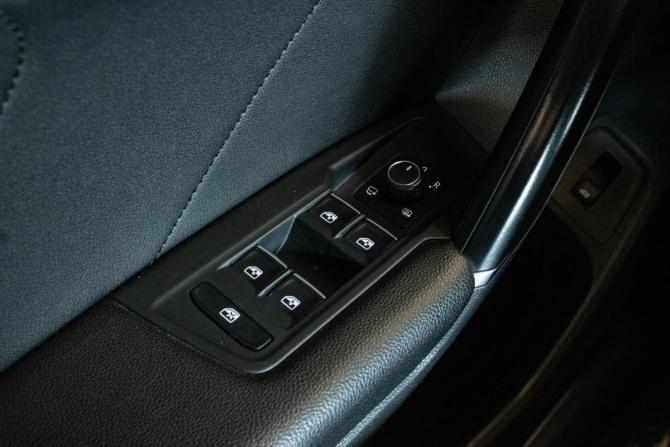 Volkswagen Tiguan II с пробегом 2016 года, цена 2 400 000 рублей, 134084 км, внедорожник, Автокод Объявления