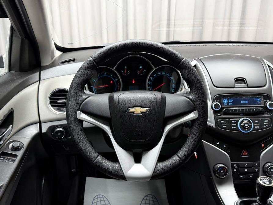 Chevrolet Cruze I Рестайлинг Ижевск  - изображение 18