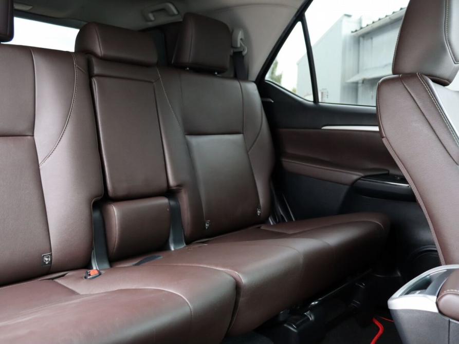Toyota Fortuner II Москва  - изображение 19