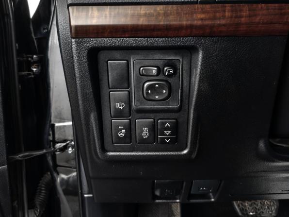 Toyota Land Cruiser Prado 150 Series Рестайлинг 1 с пробегом 2015 года, цена 2 990 000 рублей, 282768 км, внедорожник, Автокод Объявления