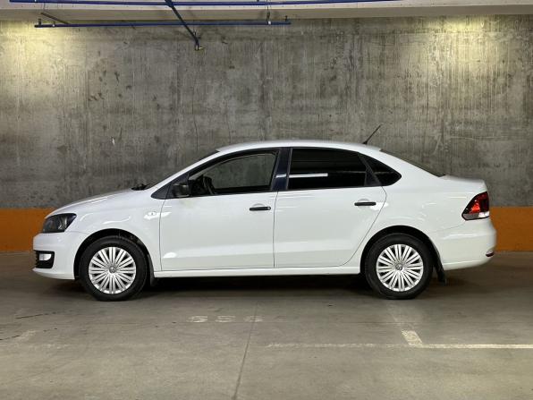 Volkswagen Polo V Рестайлинг с пробегом 2015 года, цена 1 015 000 рублей, 124259 км, седан, Автокод Объявления