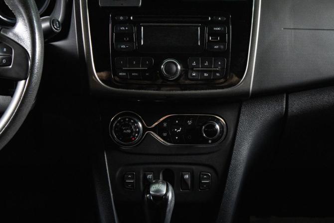 Renault Sandero II с пробегом 2015 года, цена 929 000 рублей, 91850 км, хэтчбек, Автокод Объявления