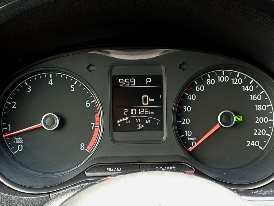 Volkswagen Polo V Рестайлинг Москва  - изображение 23