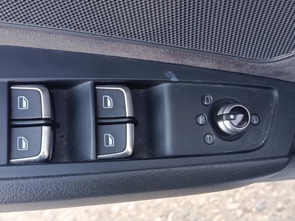 Audi A8 III (D4) Рестайлинг с пробегом 2014 года, цена 1 899 000 рублей, 253422 км, седан, Автокод Объявления