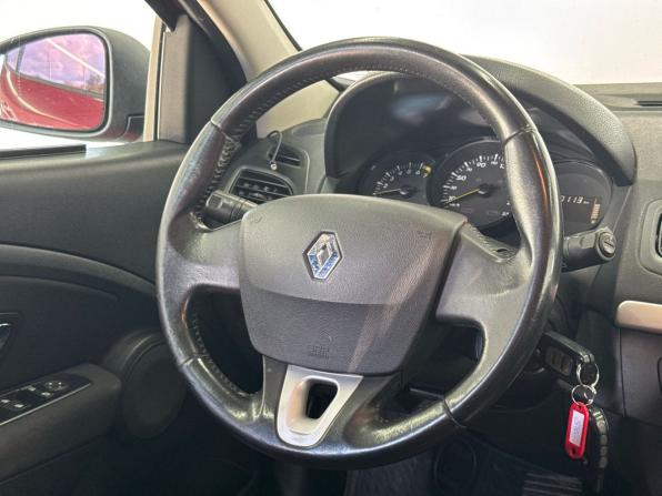 Renault Megane III Рестайлинг с пробегом 2012 года, цена 649 000 рублей, 210113 км, хэтчбек, Автокод Объявления