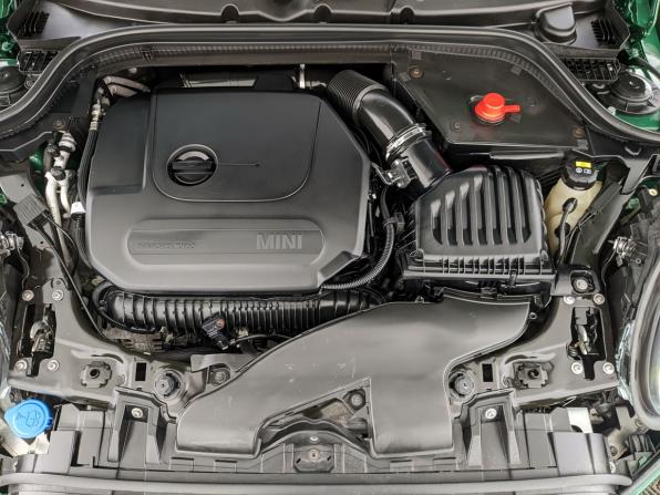 Mini Hatch III (F55/F56) Рестайлинг с пробегом 2020 года, цена 2 990 000 рублей, 84800 км, хэтчбек, Автокод Объявления