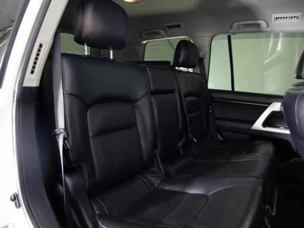 Toyota Land Cruiser 200 Series Рестайлинг 1 с пробегом 2012 года, цена 2 899 000 рублей, 339529 км, внедорожник, Автокод Объявления