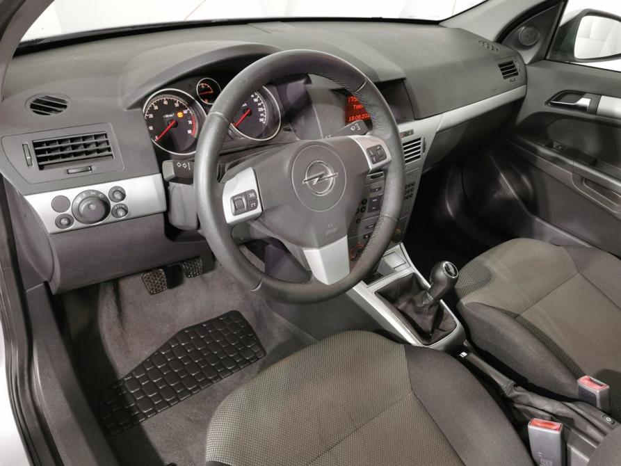 Opel Astra H Рестайлинг Москва  - изображение 18