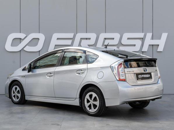 Toyota Prius III Рестайлинг (XW30) с пробегом 2012 года, цена 1 270 000 рублей, 90186 км, лифтбек, Автокод Объявления