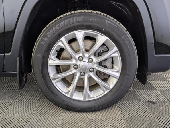 Jeep Cherokee V (KL) Рестайлинг с пробегом 2018 года, цена 2 580 000 рублей, 73810 км, внедорожник, Автокод Объявления