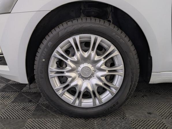 Skoda Octavia III (A7) Рестайлинг с пробегом 2019 года, цена 1 725 000 рублей, 107653 км, лифтбек, Автокод Объявления