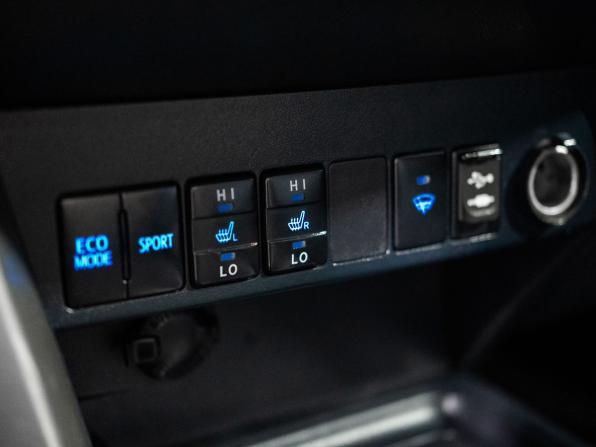 Toyota RAV4 IV (XA40) с пробегом 2013 года, цена 2 100 000 рублей, 175225 км, внедорожник, Автокод Объявления