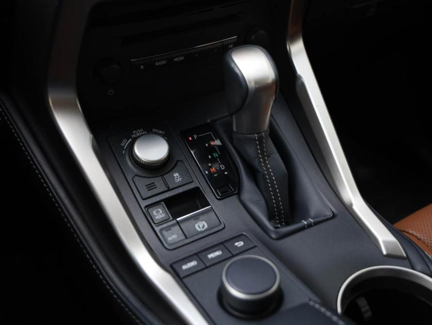 Lexus NX I Санкт-Петербург  - изображение 21