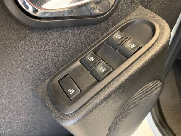 Nissan Terrano III (D10) с пробегом 2017 года, цена 1 220 000 рублей, 156363 км, внедорожник, Автокод Объявления