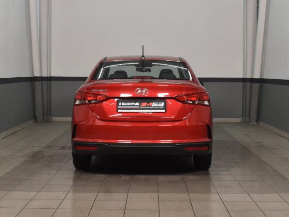 Hyundai Solaris II Рестайлинг с пробегом 2021 года, цена 1 534 995 рублей, 38065 км, седан, Автокод Объявления