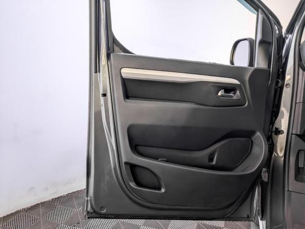 Peugeot Traveller I с пробегом 2020 года, цена 3 100 000 рублей, 99035 км, минивэн, Автокод Объявления