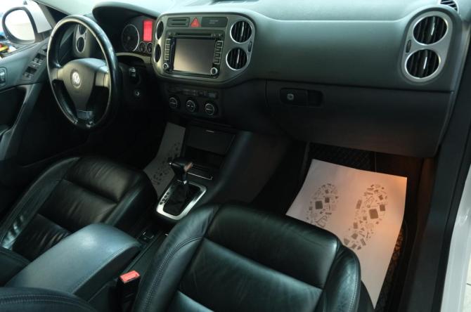 Volkswagen Tiguan I с пробегом 2009 года, цена 999 000 рублей, 240000 км, внедорожник, Автокод Объявления