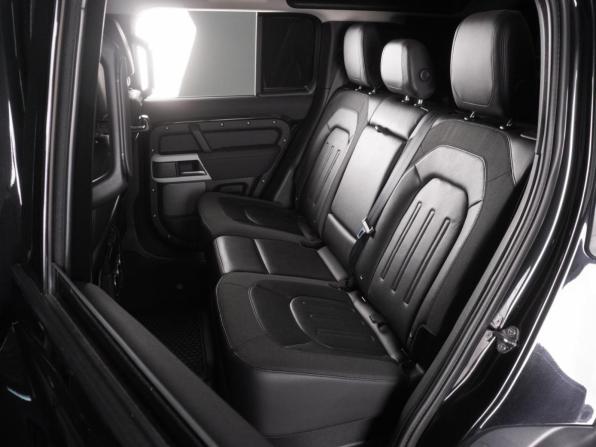 Land Rover Defender II с пробегом 2020 года, цена 7 569 000 рублей, 66105 км, внедорожник, Автокод Объявления