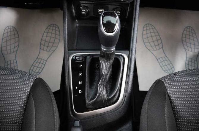 Hyundai Solaris II с пробегом 2019 года, цена 1 249 000 рублей, 263258 км, седан, Автокод Объявления