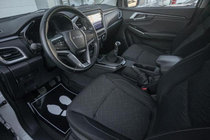 Isuzu D-Max III с пробегом 2024 года, цена 3 398 000 рублей, 35000 км, offers.body_type.unknown, Автокод Объявления
