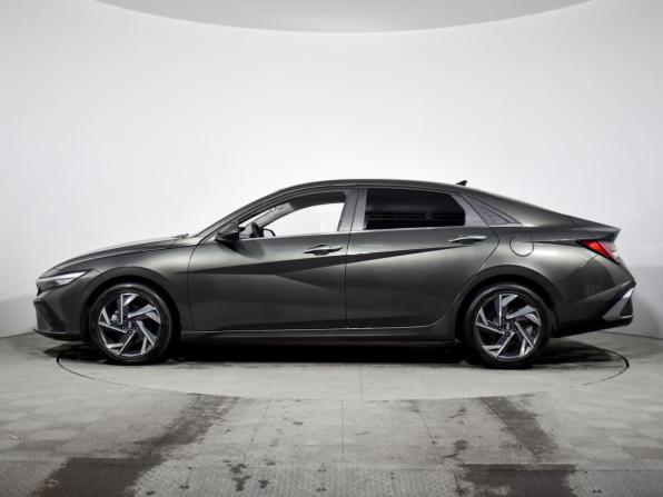 Hyundai Elantra VII (CN7) Рестайлинг с пробегом 2024 года, цена 2 127 890 рублей, 39670 км, седан, Автокод Объявления